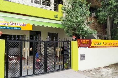 Aseet A Luxury Girls Hostel